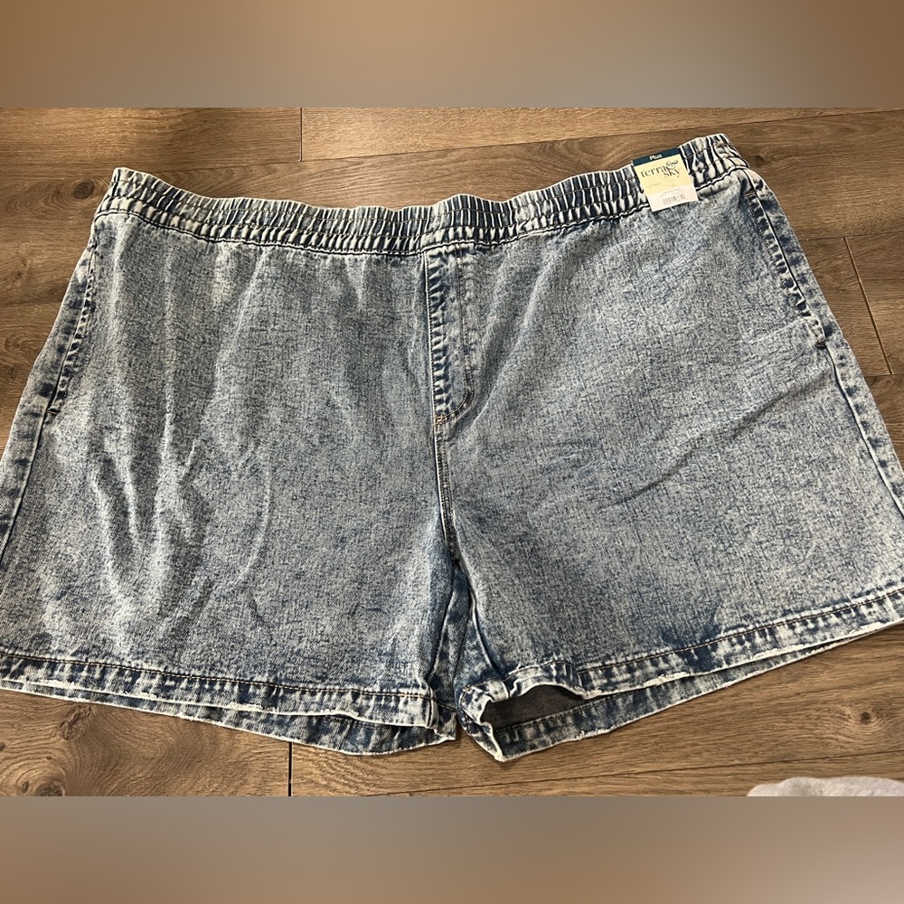 Terra & Sky High Rise Slouchy Jean Shorts Size 4X (28-30) New
